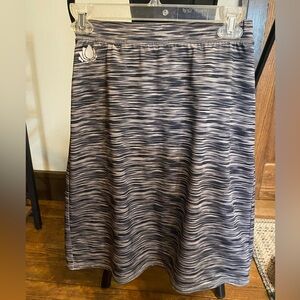 In great condition has a little wearing on the logo,  there’s attached leggings